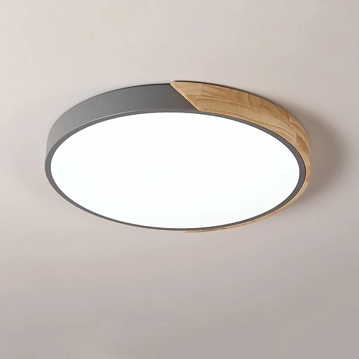 ModLuxe - Luxurious LED Ceiling Lamp for Sophisticated Spaces