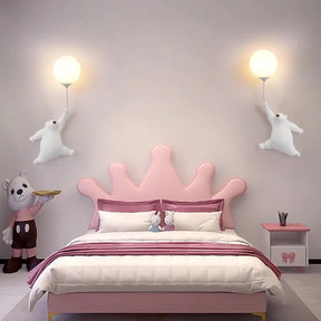 BearGlow – Playful Bear Wall Lamp with Charming Globe Light